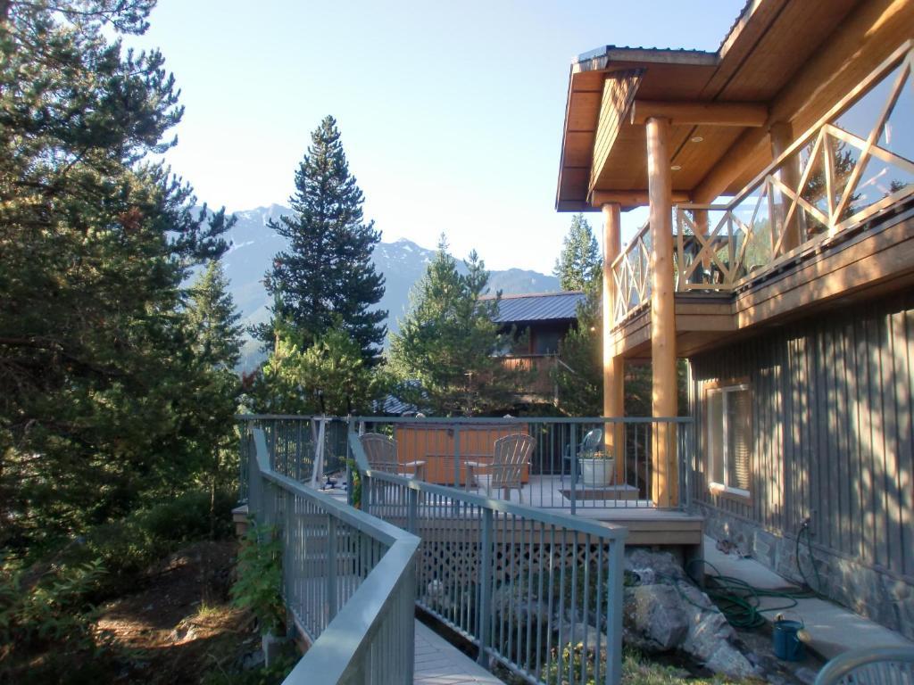 Greenwood Country Inn Pemberton Exteriör bild